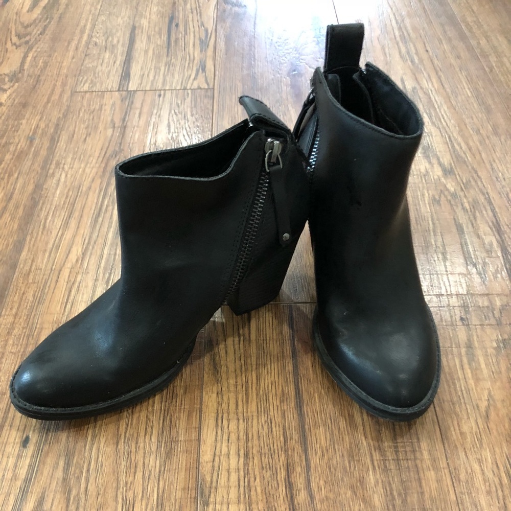 DV booties